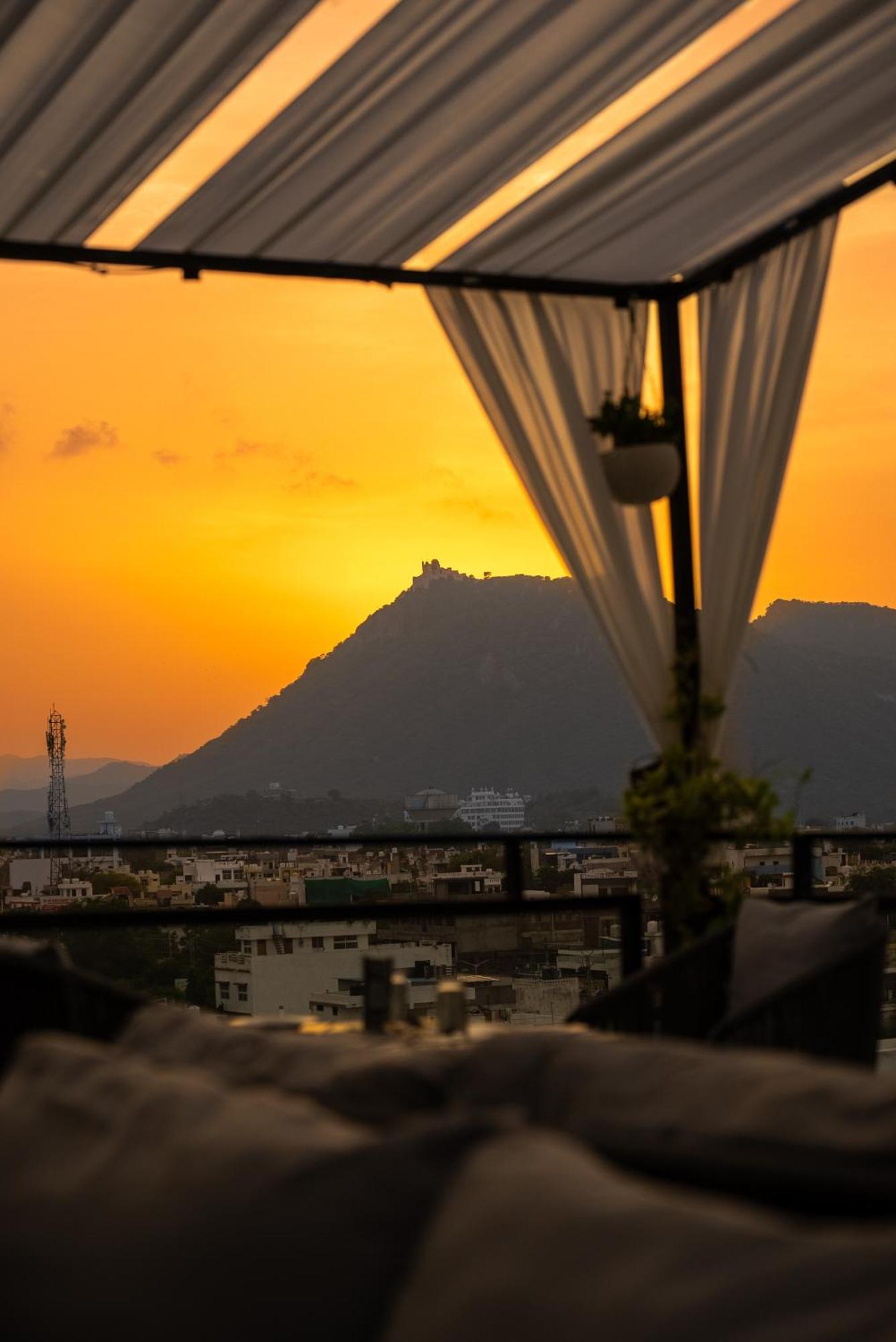 Dheergarh Palace Udaipur Exterior foto
